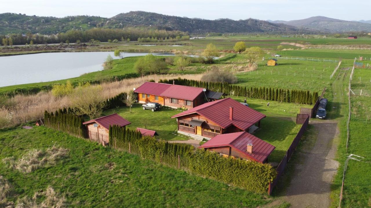 Casa De La Lac Sighetu Marmaţiei Eksteriør bilde