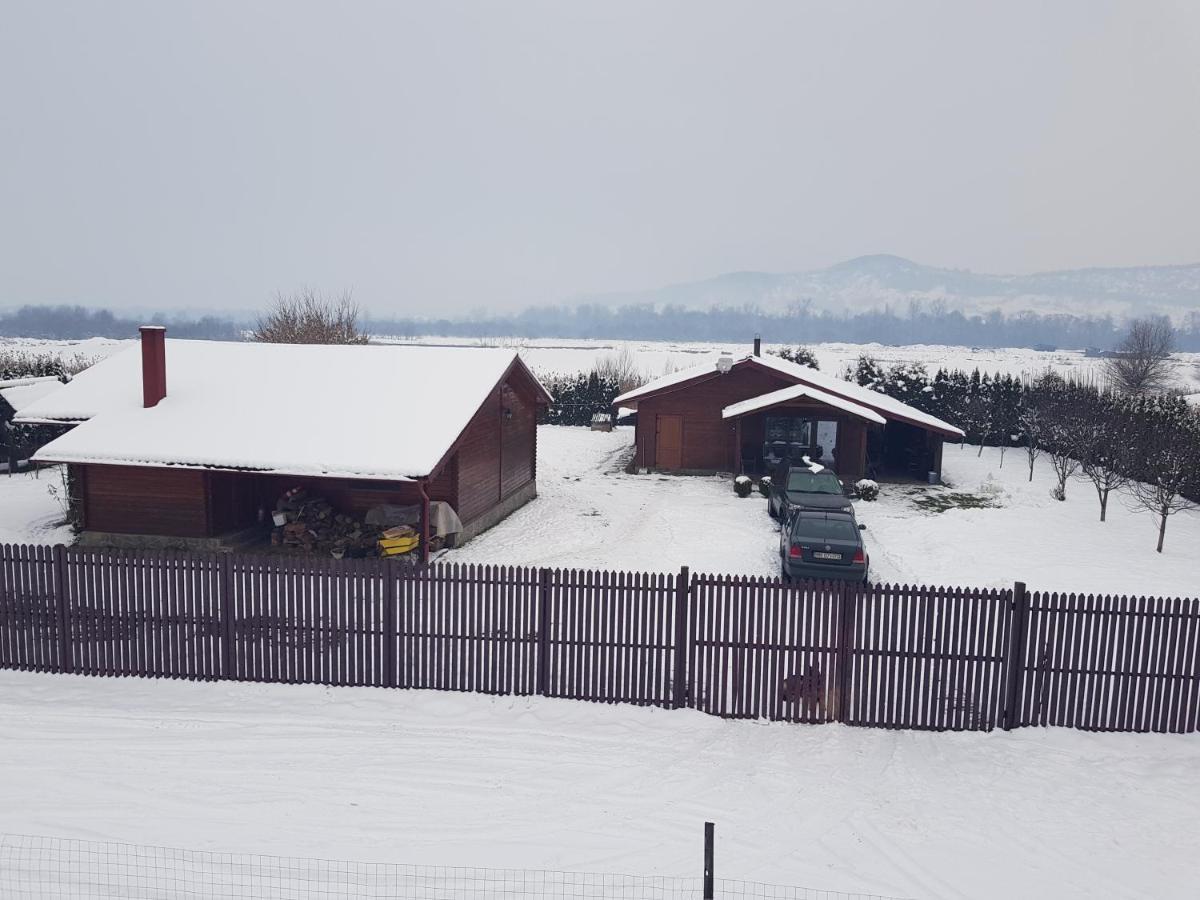 Casa De La Lac Sighetu Marmaţiei Eksteriør bilde