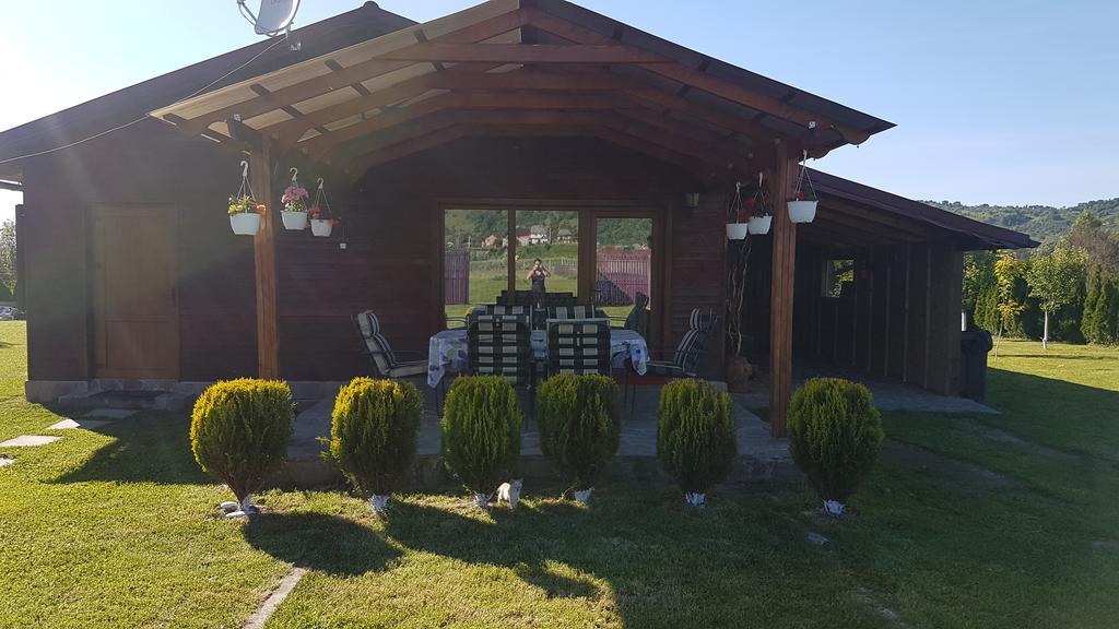Casa De La Lac Sighetu Marmaţiei Eksteriør bilde